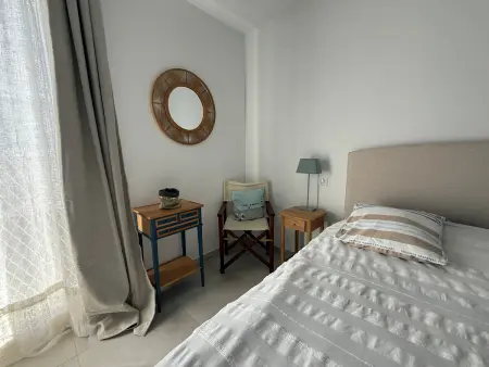 T2 avec terrasse vue étang de Thau à Sète, parking privé : photo 7