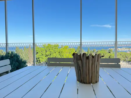 T2 avec terrasse vue étang de Thau à Sète, parking privé : photo 14