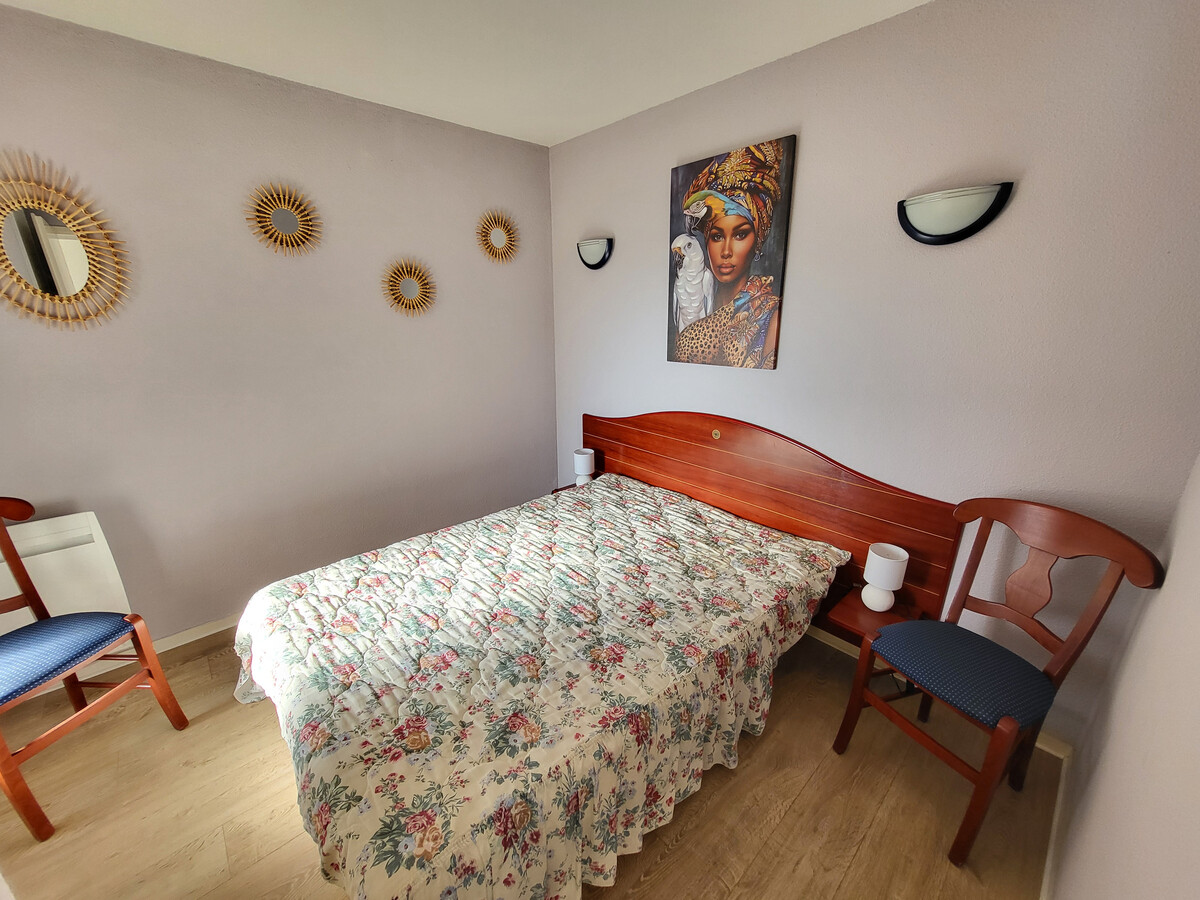 Appartement 2 chambres avec piscine, jardin et parking - Photo 5