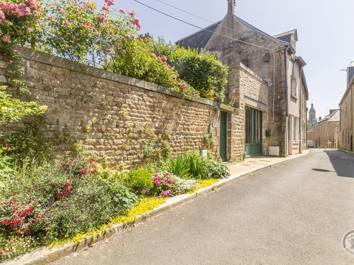 Duplex avec terrasse Sud au cœur d'Avranches - Photo 9