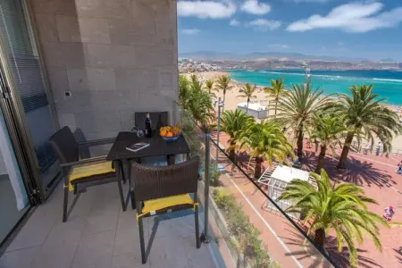 Great balcony over blue sea By CanariasGetaway, Appartement à Las Palmas près de Las Canteras - Photo 3