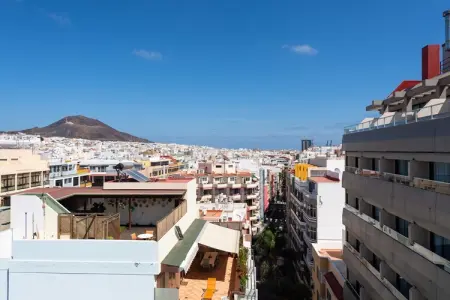 Lovely balcony sea views By CanariasGetaway, Appartement bord de mer Playa Canteras - Photo 19