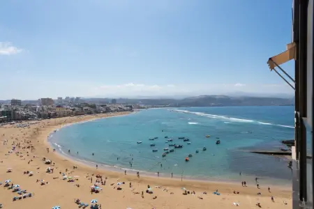 Lovely balcony sea views By CanariasGetaway, Appartement bord de mer Playa Canteras - Photo 21