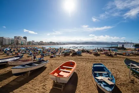 Lovely balcony sea views By CanariasGetaway, Appartement bord de mer Playa Canteras - Photo 23
