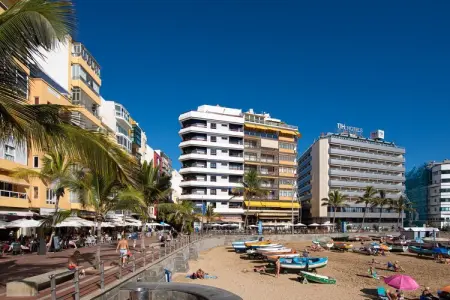 Lovely balcony sea views By CanariasGetaway, Appartement bord de mer Playa Canteras - Photo 25