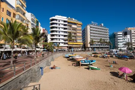 Lovely balcony sea views By CanariasGetaway, Appartement bord de mer Playa Canteras - Photo 27
