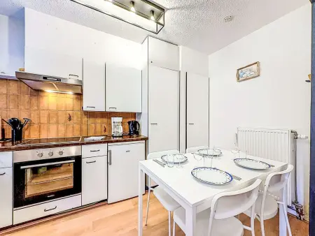 Appartement avec balcon de 5 m² à 25 m de la plage, Blankenberge : photo 2