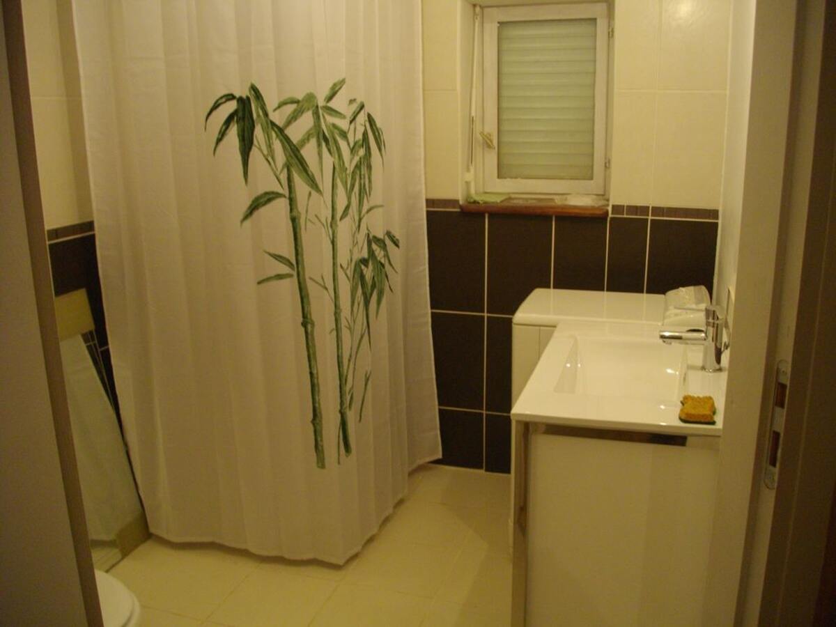 Maison avec piscine privée et terrasse à Estibeaux - Photo 10