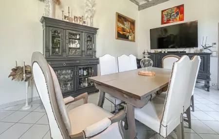 Maison de maître 12 personnes avec piscine à Connaux : photo 4