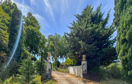 Maison de maître 12 personnes avec piscine à Connaux : photo 16