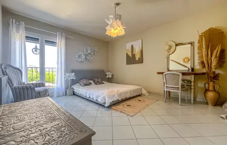 Maison de maître 12 personnes avec piscine à Connaux : photo 27
