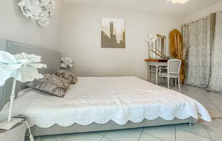 Maison de maître 12 personnes avec piscine à Connaux : photo 28