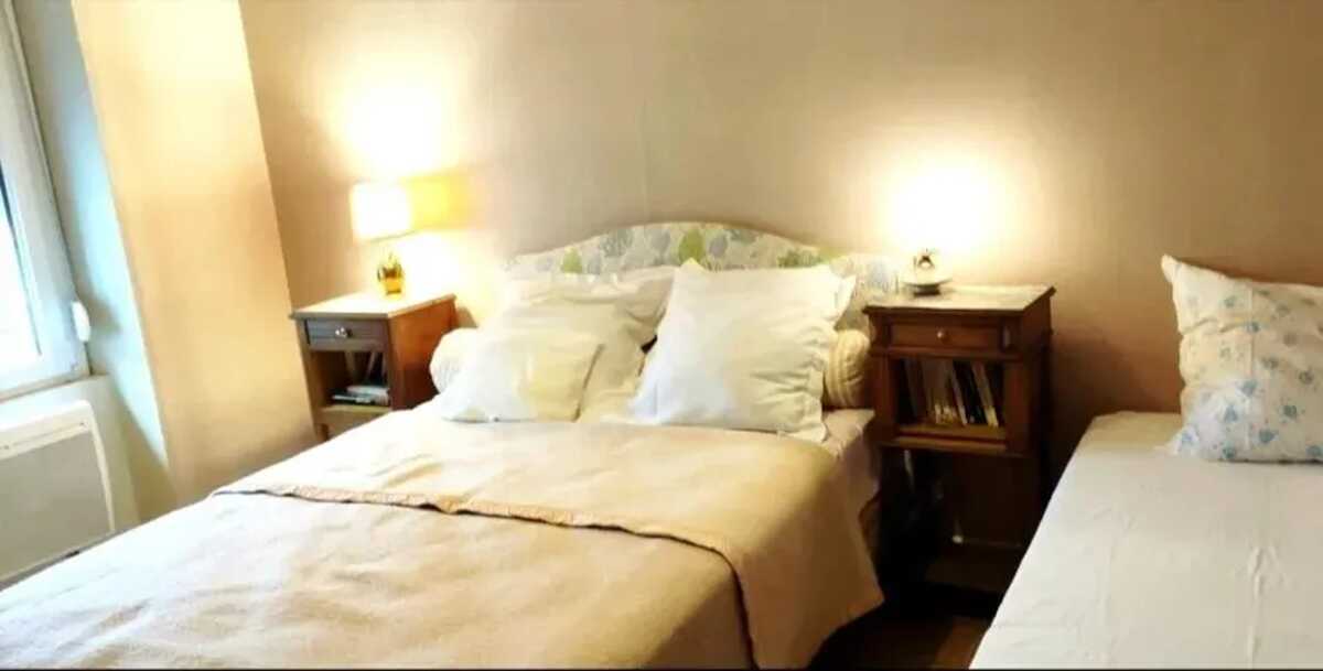Appartement 7 personnes à Bugeat, jardin avec barbecue - Photo 11