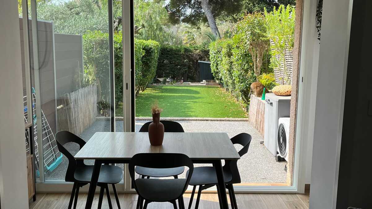 Appartement 2 personnes, terrasse jardin à Saint-Cyr-sur-Mer - Photo 10