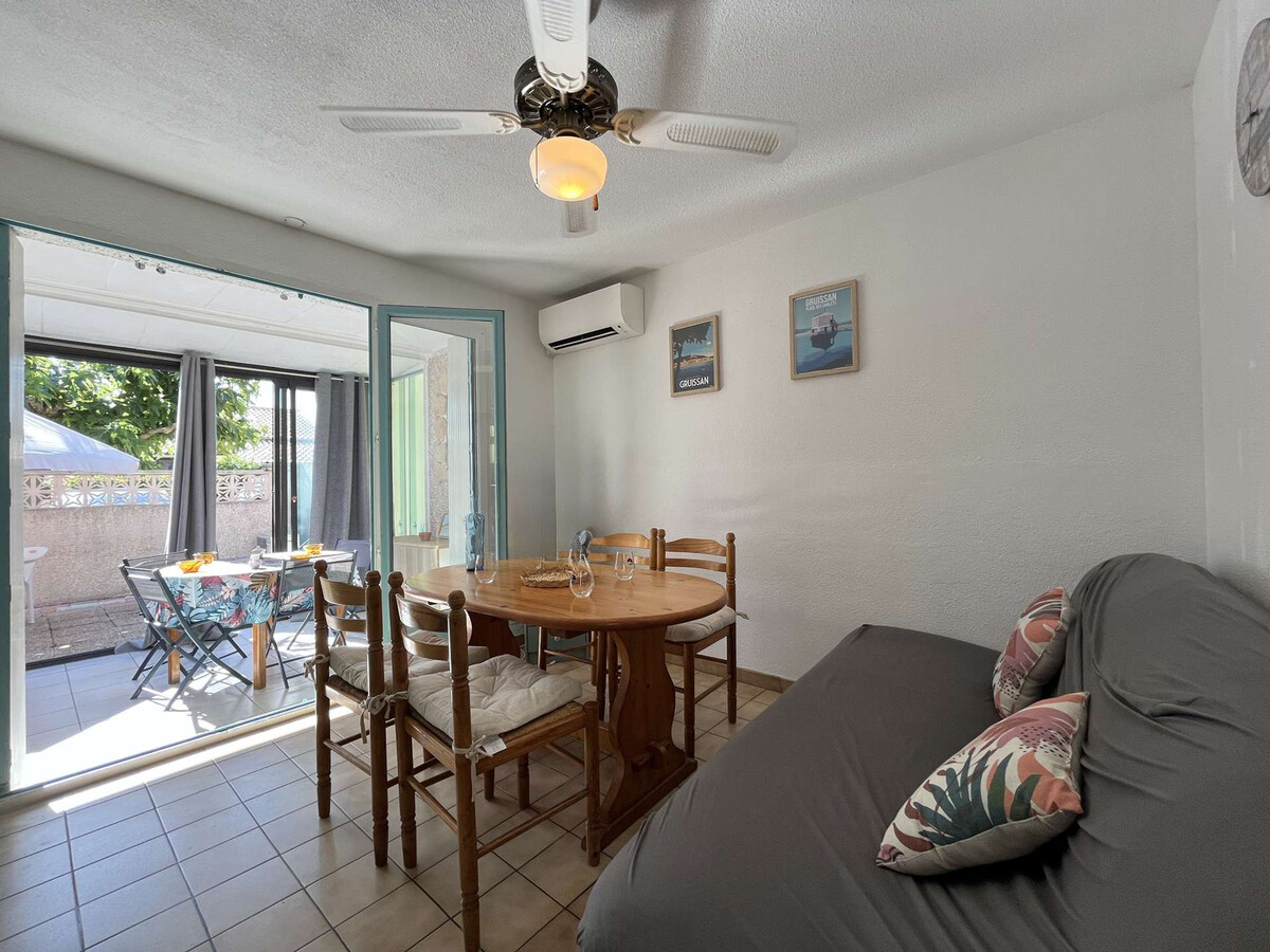 Pavillon face à la mer avec terrasse et parking à Gruissan - Photo 4