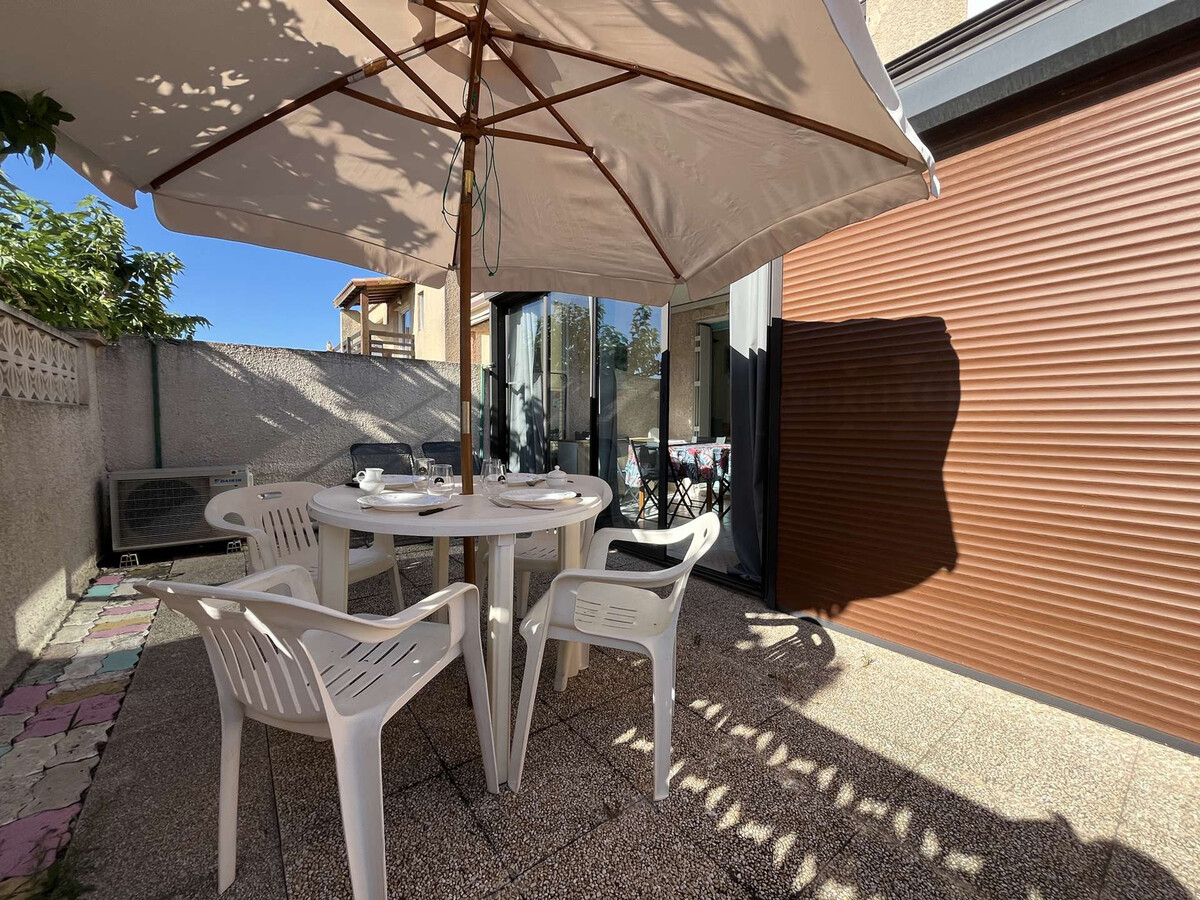 Pavillon face à la mer avec terrasse et parking à Gruissan - Photo 14