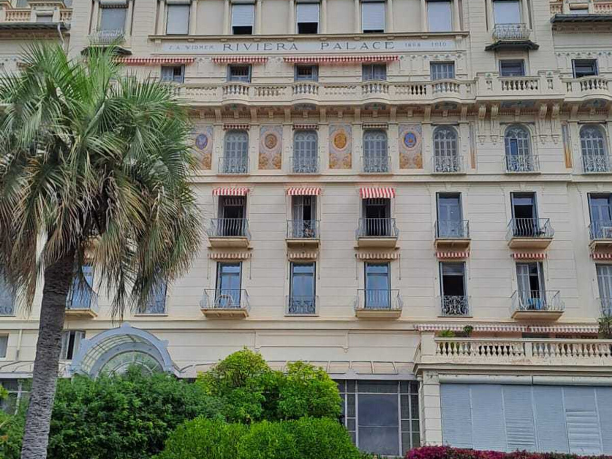 Spacieux 3P vue mer dans ancien palace à Menton - Photo 15
