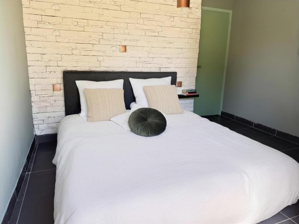 Cabirat, maison 6 personnes avec piscine à Mazeyrolles - Photo 25