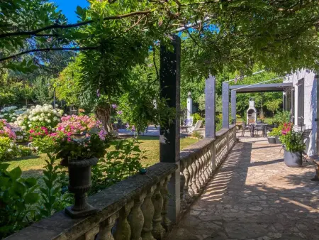 Cabirat, Gîte charmante avec beau jardin et piscine privé - Photo 3