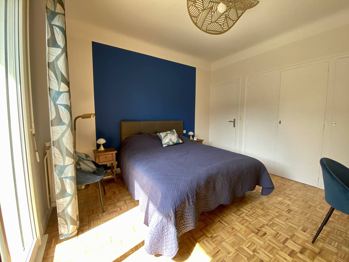 Maison de ville rénovée à Cambo-les-Bains avec balcon - Photo 10