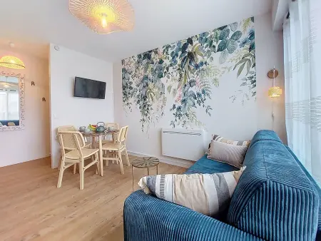 Appartement rénové 2025, 250 m de la plage : photo 2