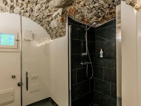 Appartement La Scaletta à Dongo, 150 m du lac : photo 16