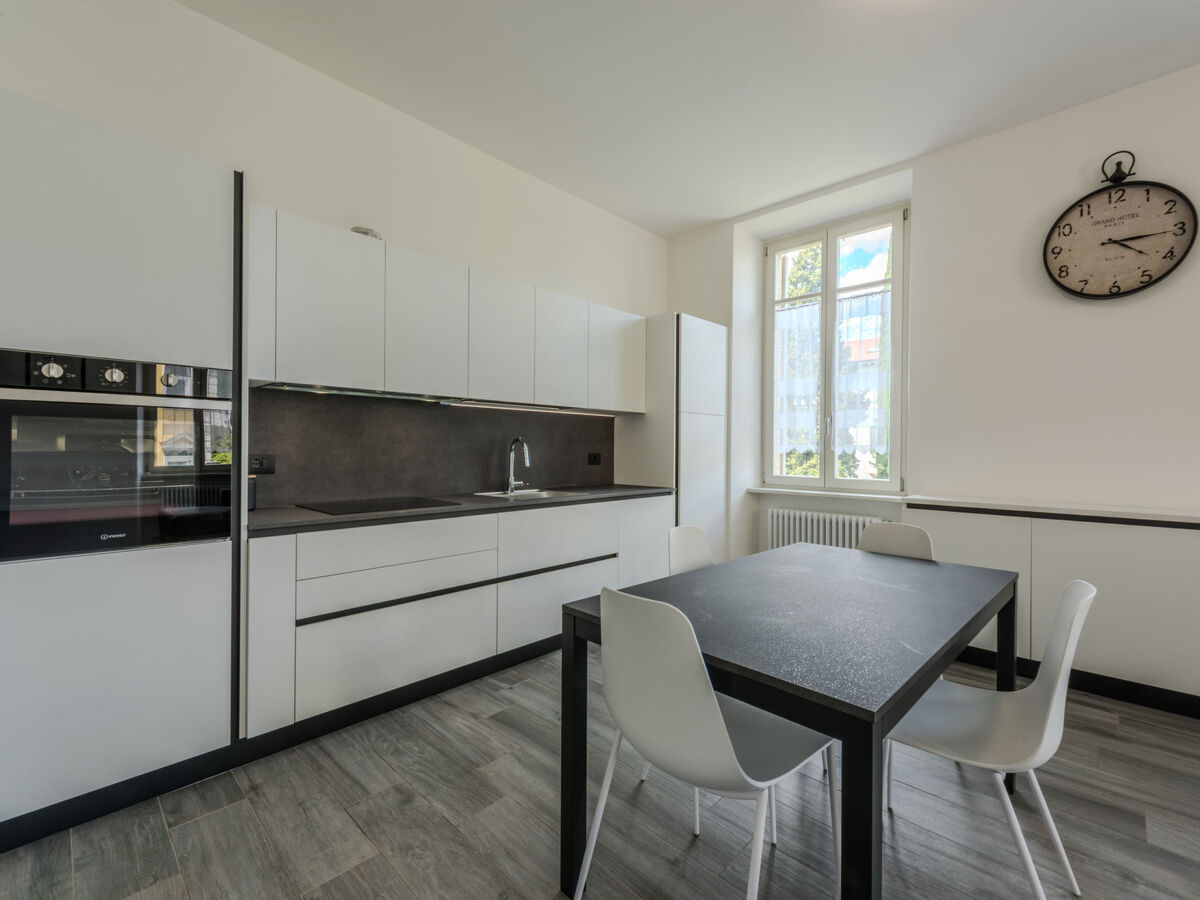 Leoni – Appartement 92 m² rénové, centre de Rovereto - Photo 9