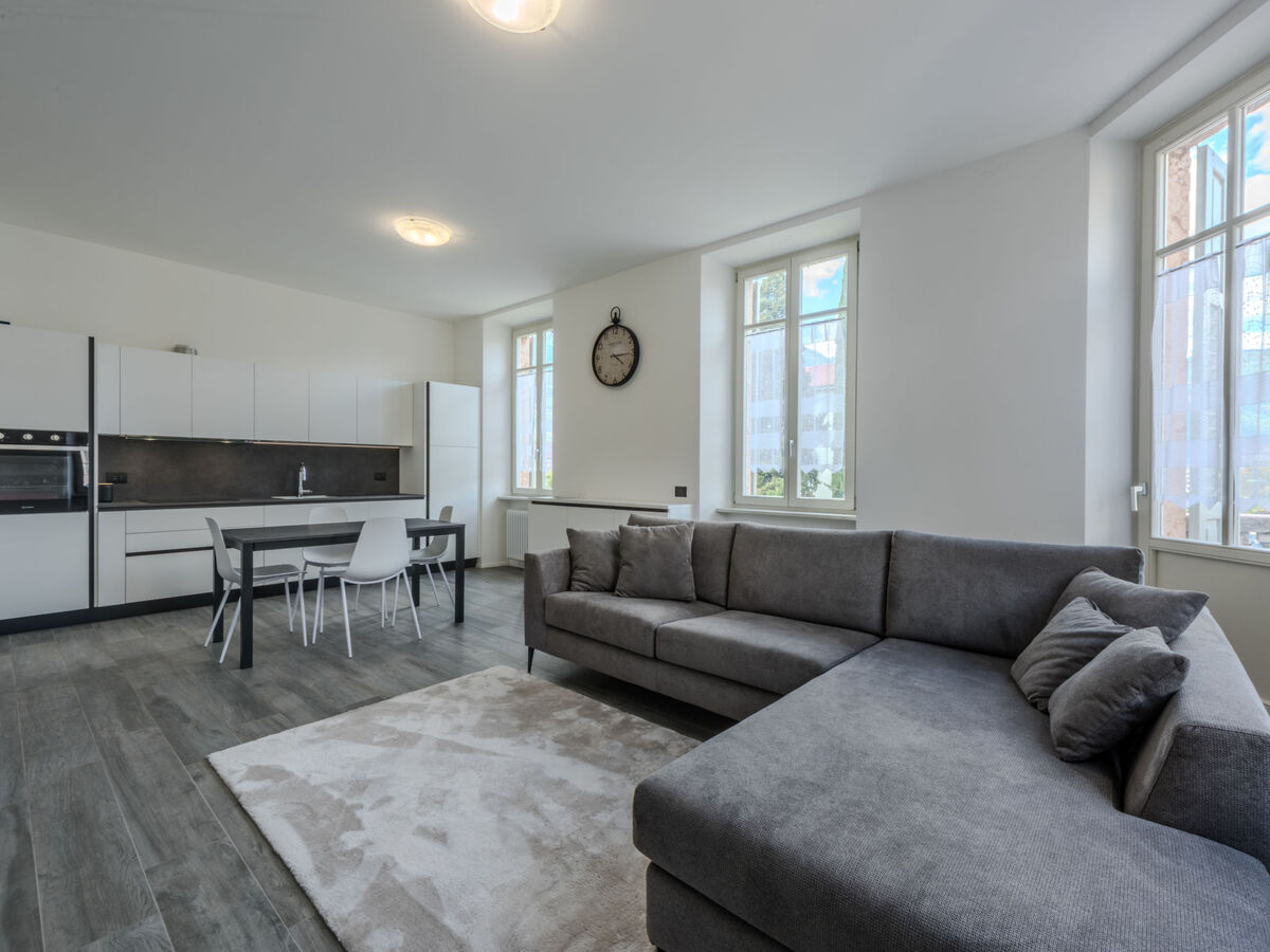 Leoni – Appartement 92 m² rénové, centre de Rovereto - Photo 11