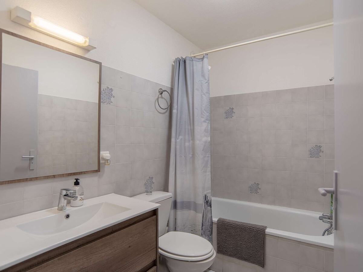 Begonia 35 : appartement climatisé avec piscine à Hendaye - Photo 5