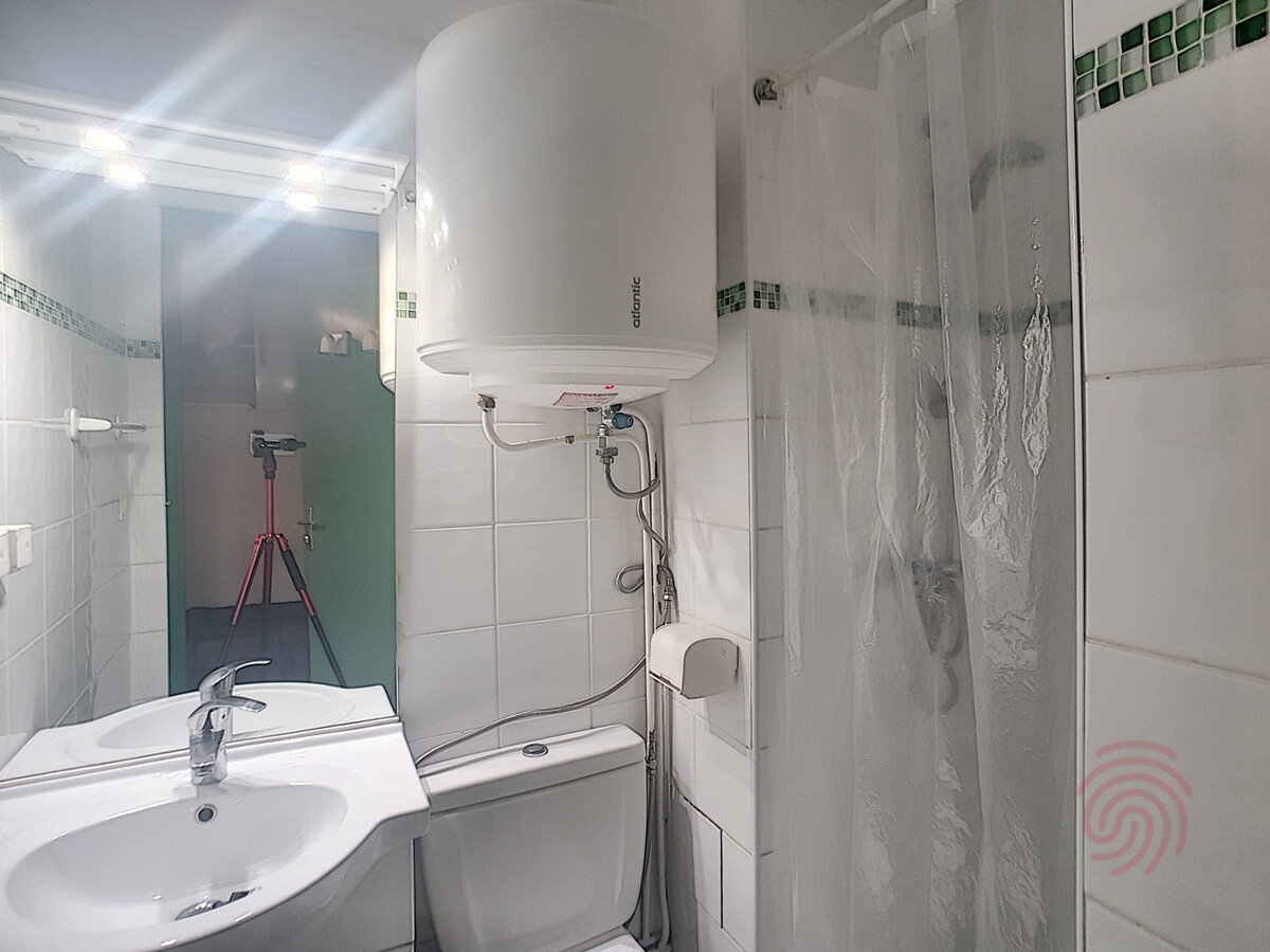 Studio 17 m² à Lamalou-les-Bains, animaux acceptés - Photo 10