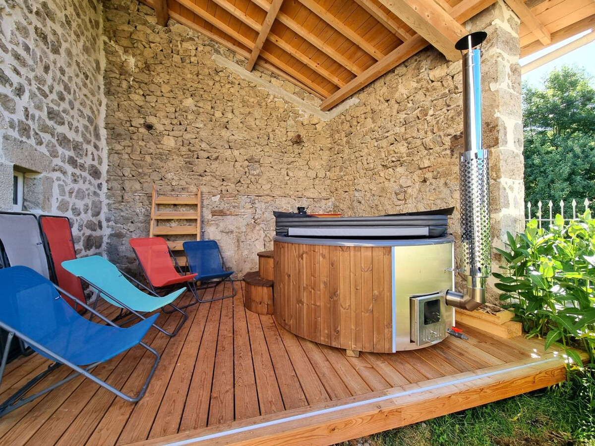 Gîte 12 pers. avec bain nordique à Usson-en-Forez - Photo 3