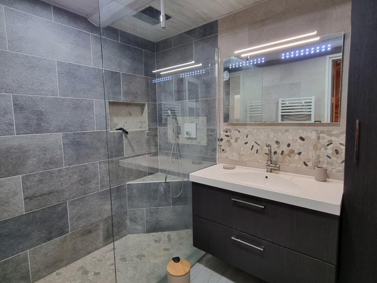 Gîte 12 pers. avec bain nordique à Usson-en-Forez - Photo 16