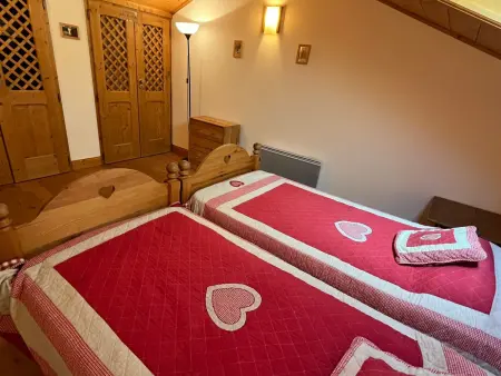 T4 Duplex Samoëns, 3 chambres, balcon, parking privé : photo 16
