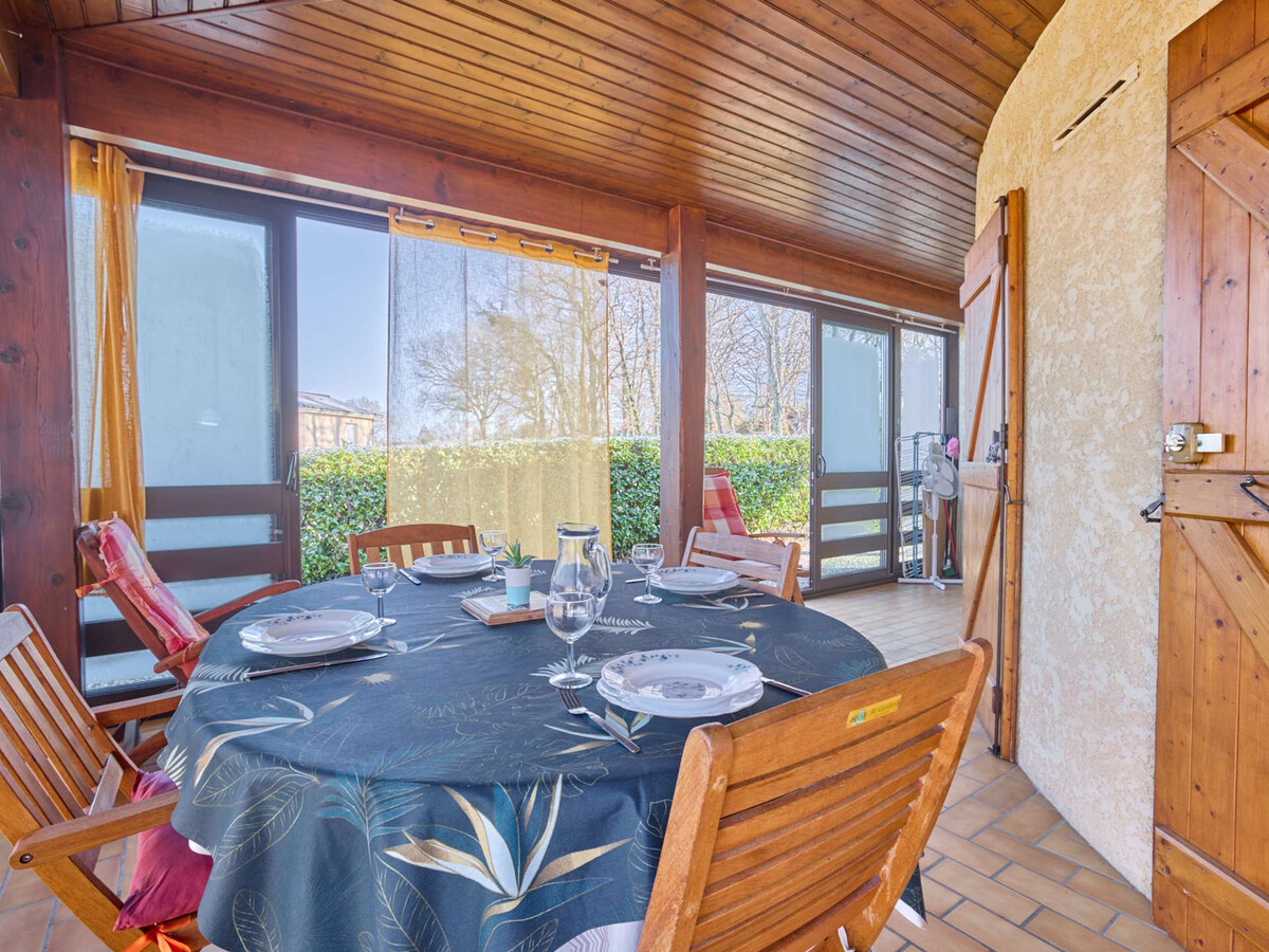 T2 plain-pied avec véranda et salon de jardin - Photo 7