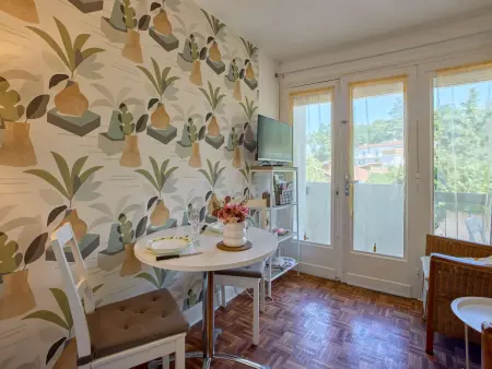 Location appartement à Barbotan les Thermes, Charmant studio rénové avec balcon, parking et animaux acceptés