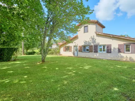 Location maison à Cazaubon, Maison T3 avec cheminée pour 4 personnes, animaux admis à Cazaubon