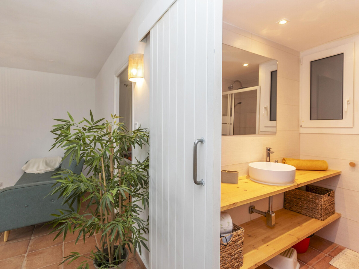 Studio Tamariu, terrasse solarium privée, 150m de la plage - Photo 15