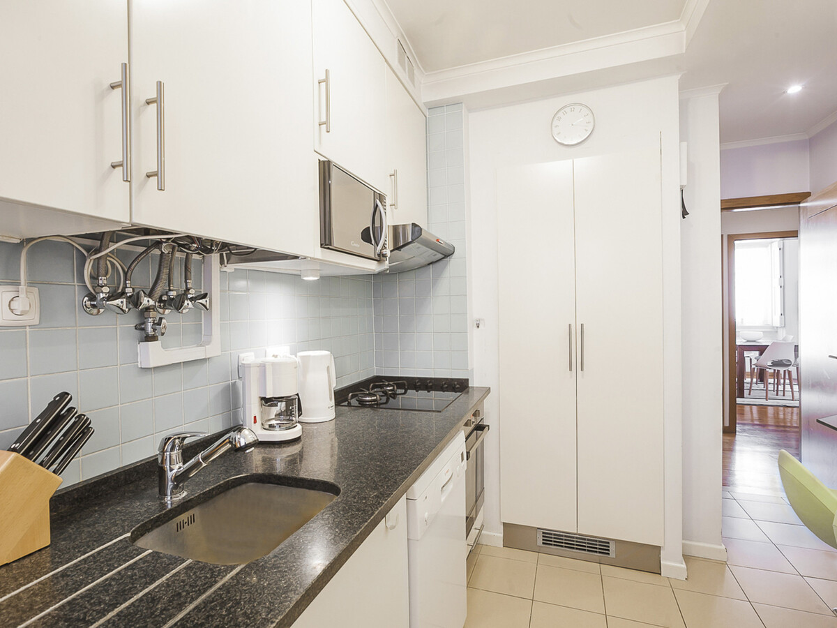 Appartement Baixa avec ascenseur, balcon Tage, 2 chambres - Photo 17