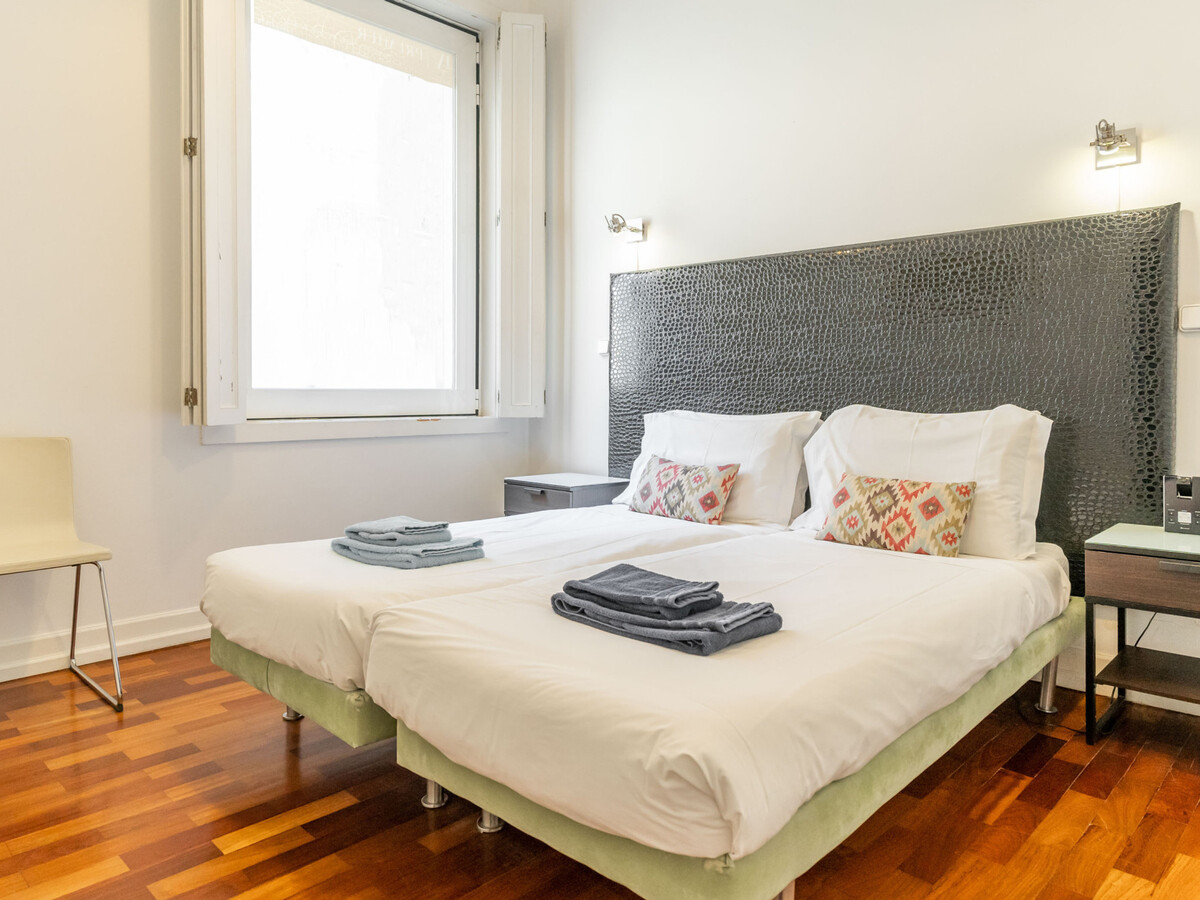 Appartement 3 chambres Chiado avec vues sur Santa Justa - Photo 2