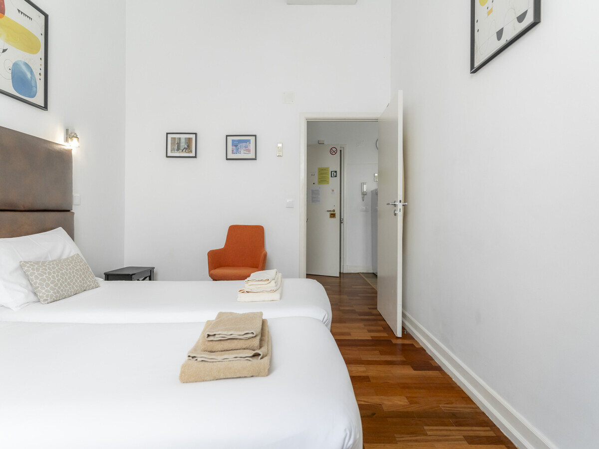 Appartement 2 chambres Chiado, ascenseur et climatisation - Photo 6