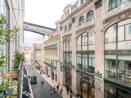 Appartement 3 chambres Chiado avec 5 balcons et vue Santa Justa : photo 7