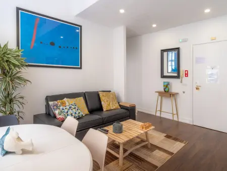 Appartement 3 chambres Chiado avec 5 balcons et vue Santa Justa : photo 25