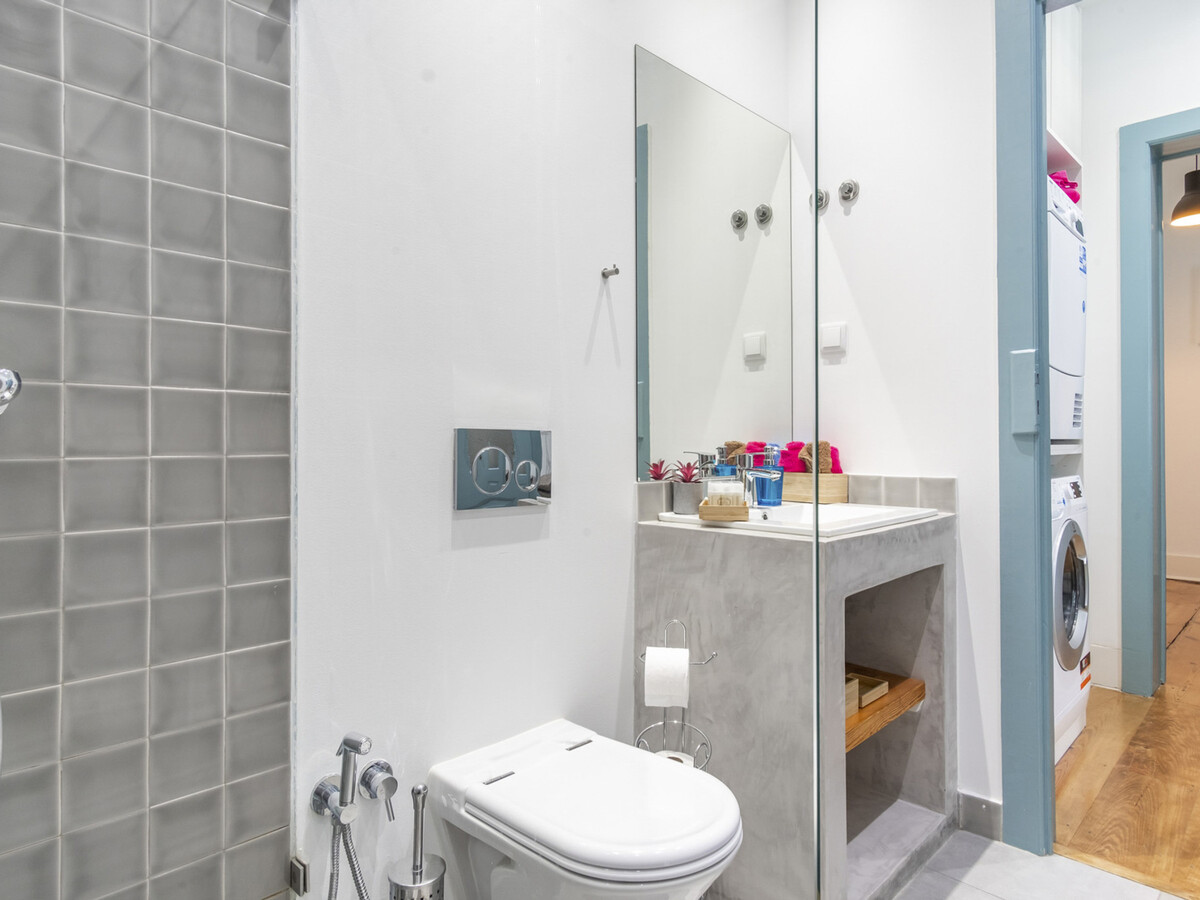 Apt 3 chambres Baixa avec 2 salons et cuisine îlot - Photo 24