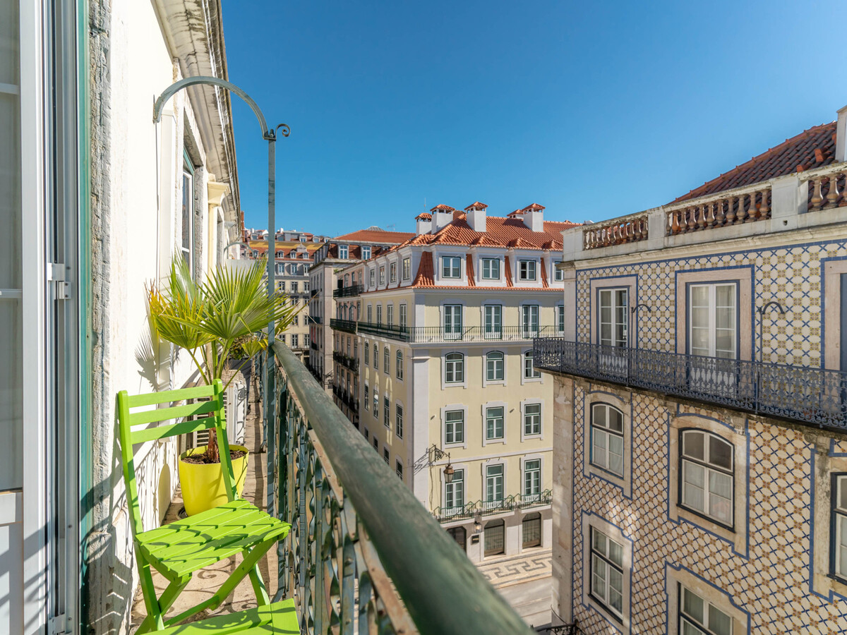 Appartement 2 chambres Baixa avec ascenseur et balcon - Photo 7