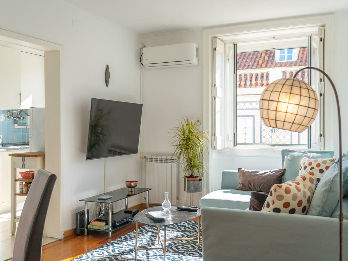 Appartement 2 chambres Baixa avec ascenseur et balcon - Photo 9