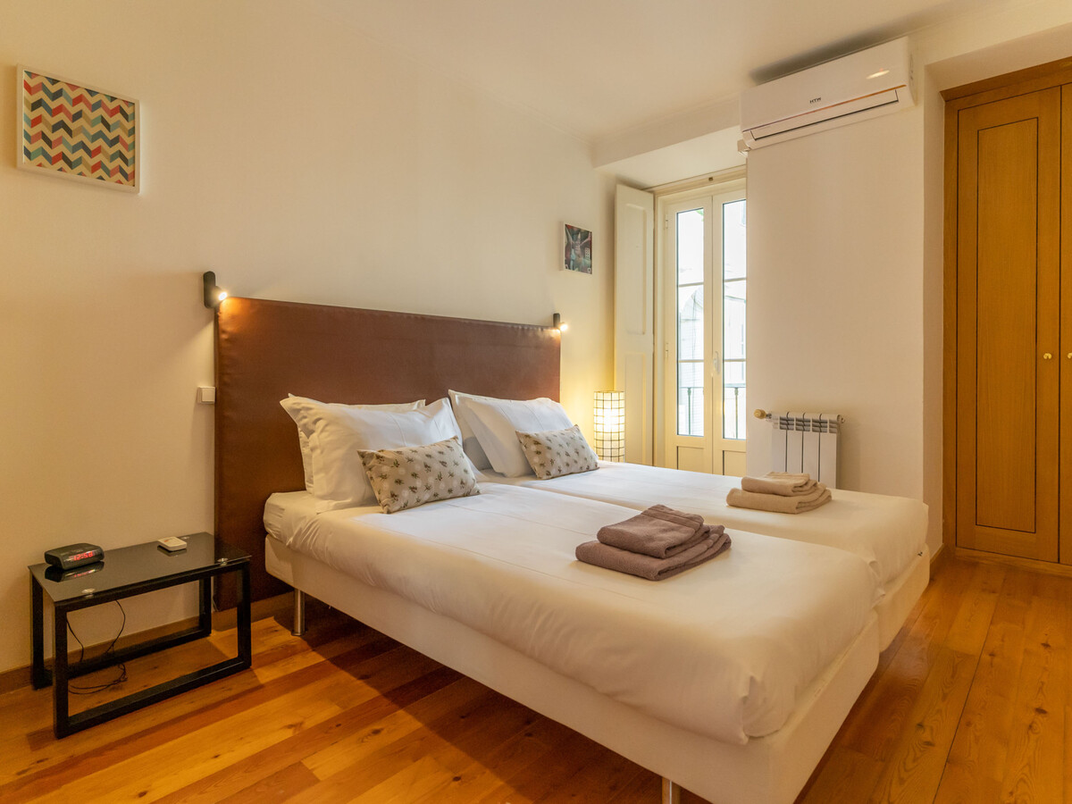 Appartement 2 chambres Baixa avec ascenseur et balcon - Photo 32