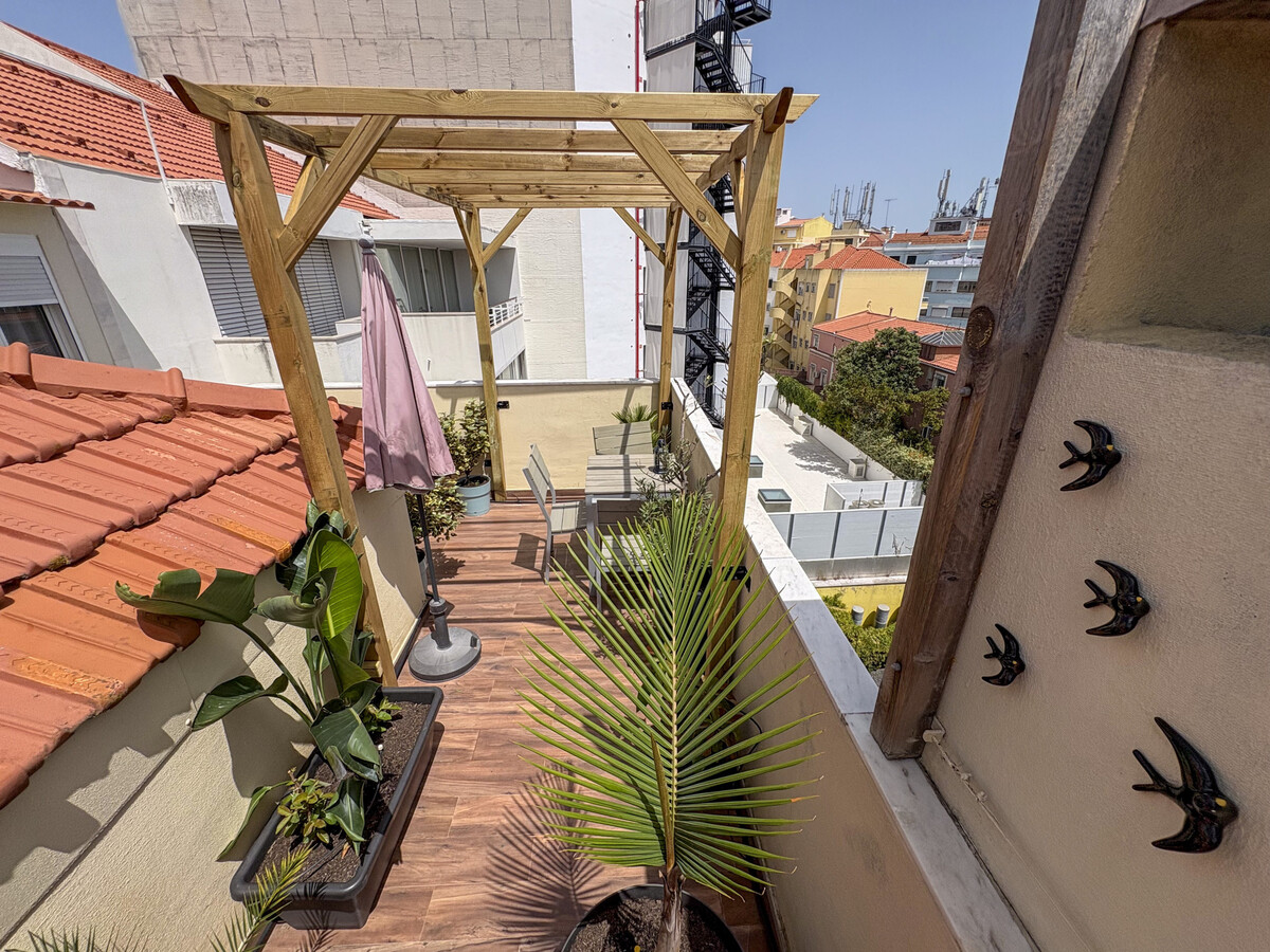 Penthouse privé à Lisbonne, terrasse vue pont et fleuve - Photo 10