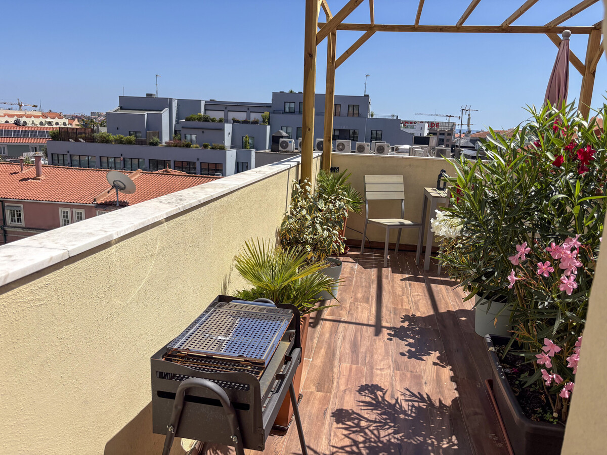 Penthouse privé à Lisbonne, terrasse vue pont et fleuve - Photo 18