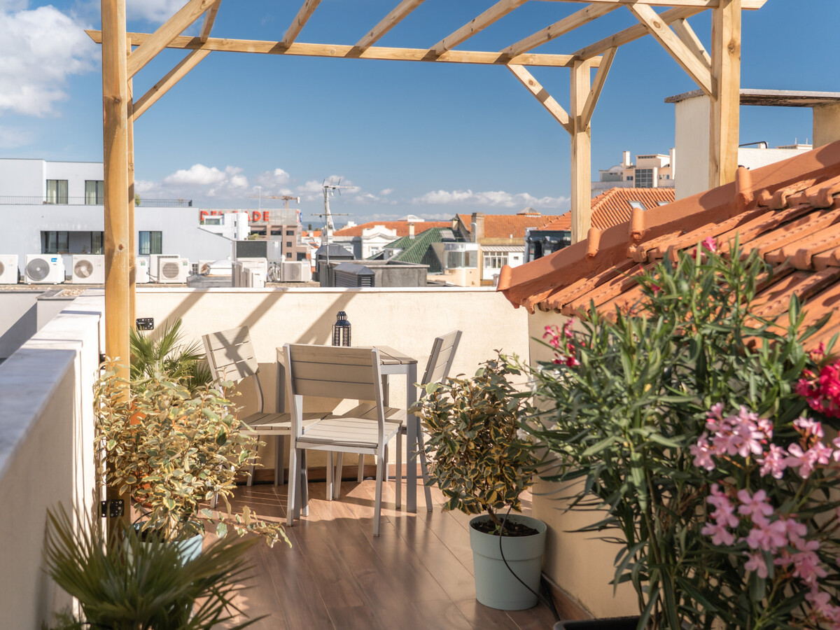 Penthouse privé à Lisbonne, terrasse vue pont et fleuve - Photo 24