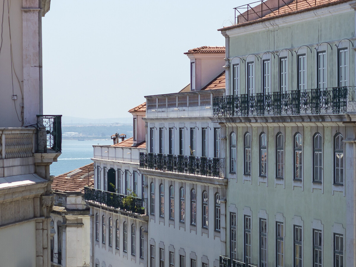 LV Premier Chiado CH2 : 3 chambres avec balcon vue toits - Photo 6